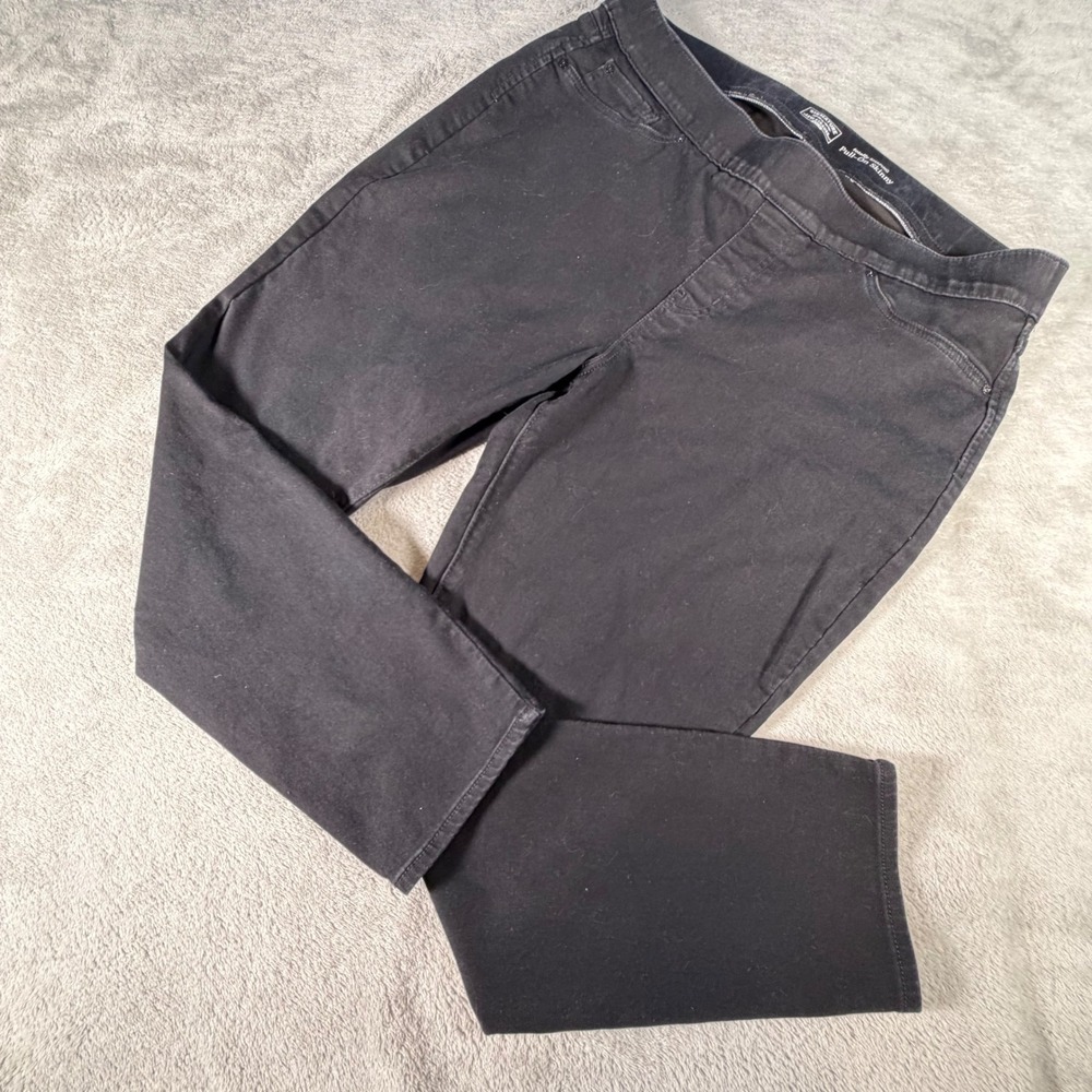 Signature by Levi Strauss Co Womens Pull On Skinny Jeans Black Totally Shaping